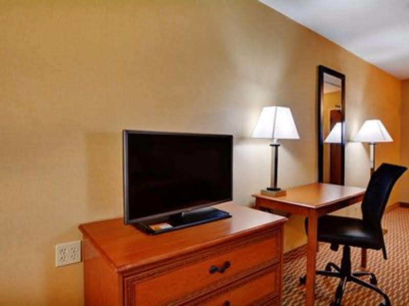 Quality Inn Westfield - Springfield Eksteriør bilde